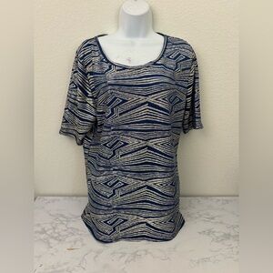 Women's LuLaRoe Multi-Color Round Neck Top Short Sleeves Sz 3XL Lind Pullover​